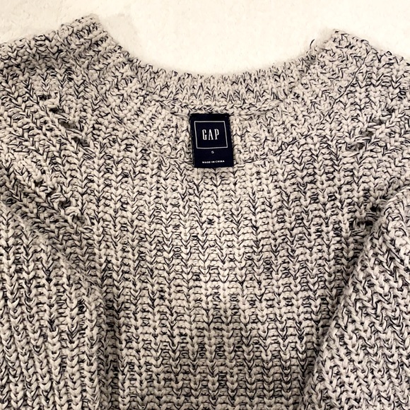 Sweater - Picture 3 of 4